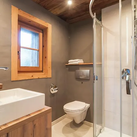 In Near Slopes シャレー エルマウ